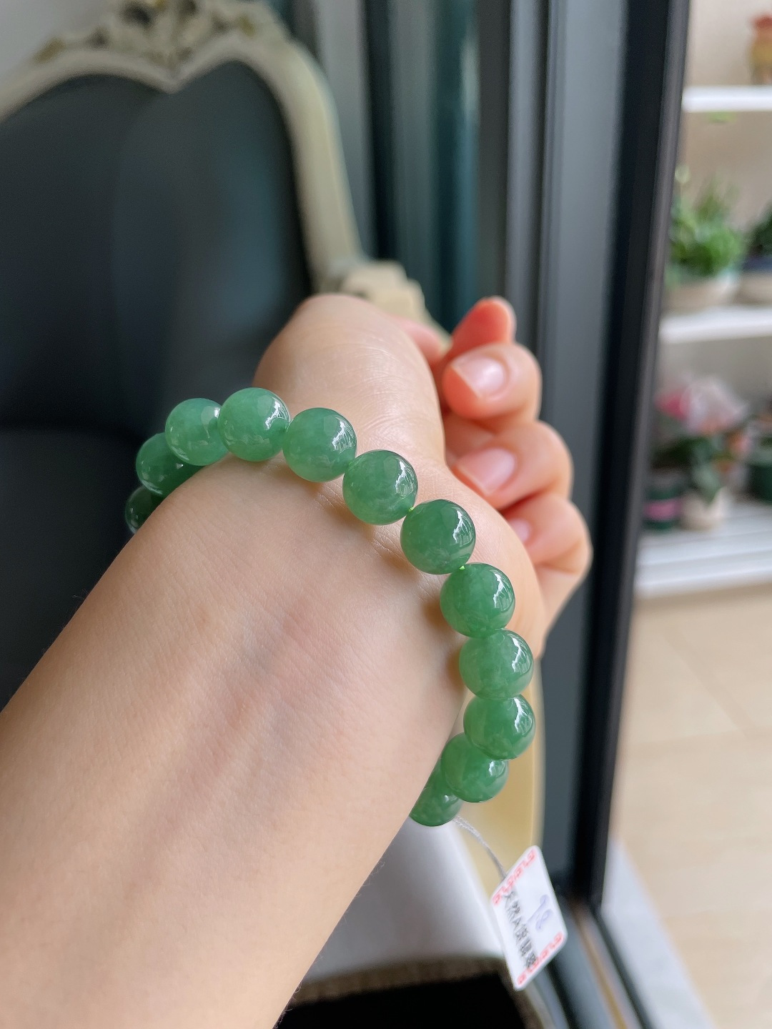 天然翡翠A货，冰满绿油绿手串，尺寸：9.8mm。【编4504，4505，4506】