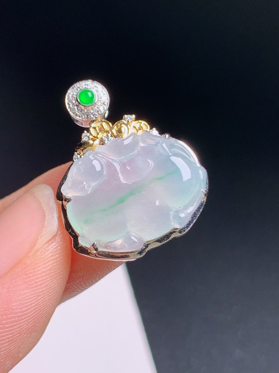 ️ 马上有钱吊坠，清润起光，雕工精致，马到功成