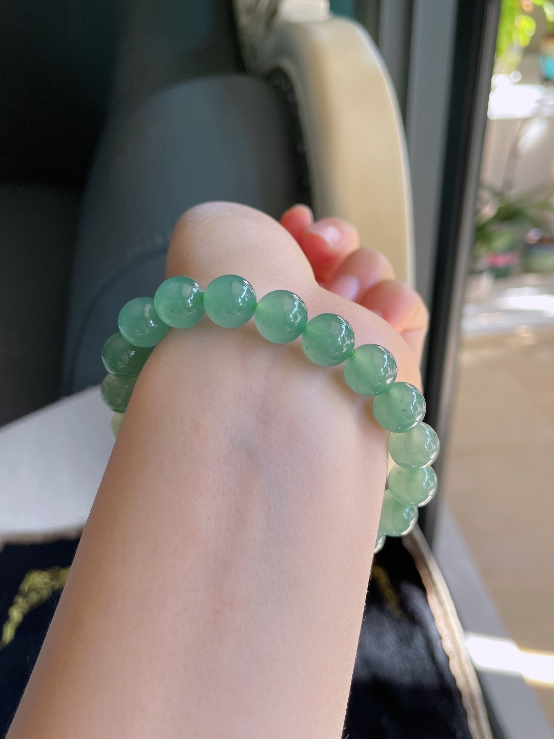 ️，天然翡翠A货，冰晴底手串，尺寸：10mm。【编3346】