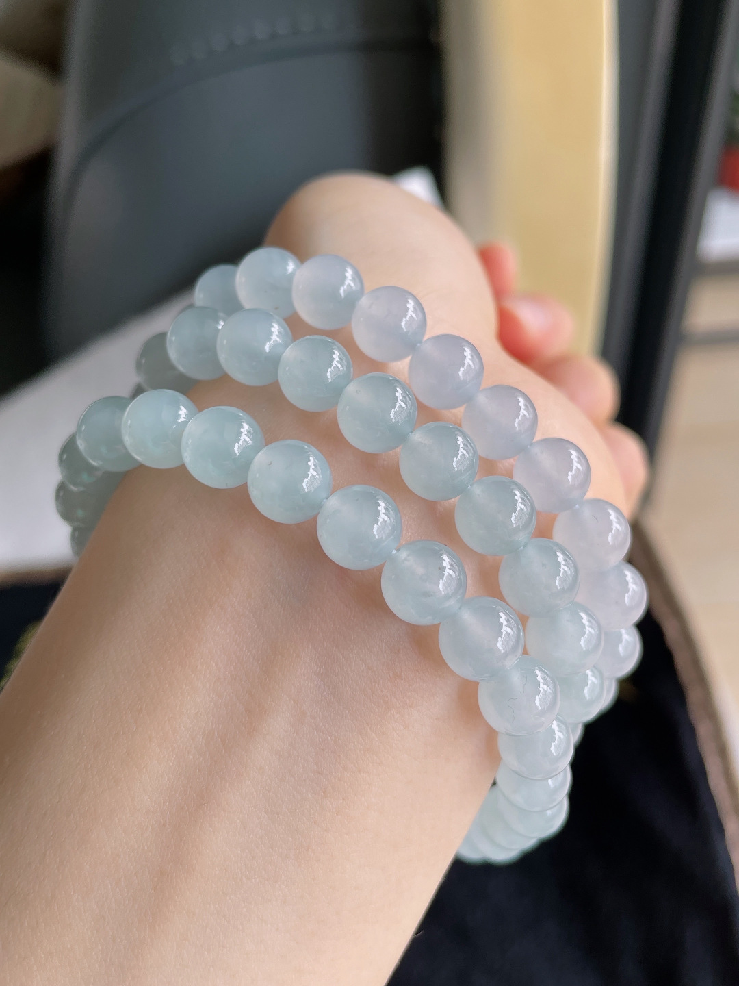 ️，缅甸天然翡翠A货，冰种白冰珠链，尺寸：8.1mm75颗。【编4430】
