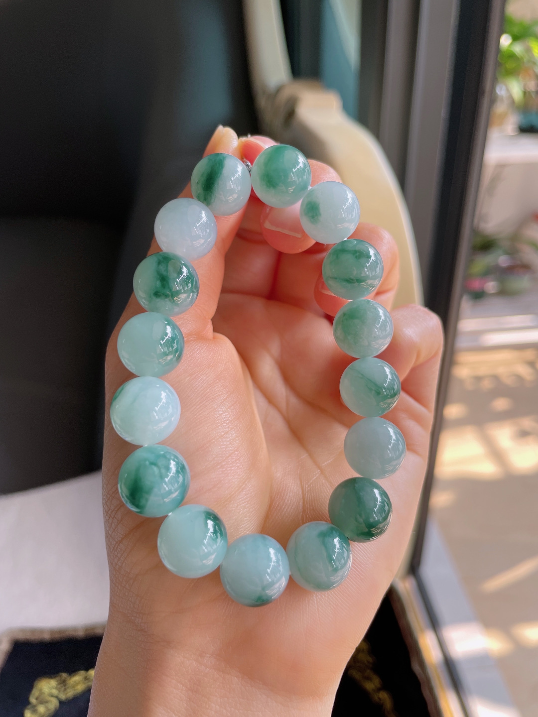 天然翡翠A货，冰飘花手串，尺寸：12.6mm。【编3899】