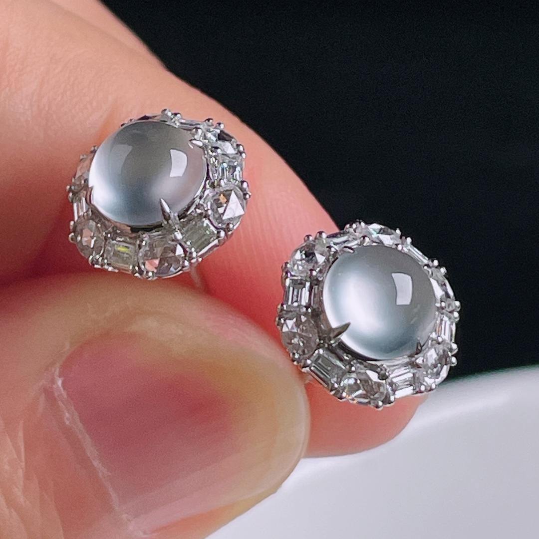 ️高冰耳钉，老种起光，细底通透，尺寸：裸石7.3/3mm0807