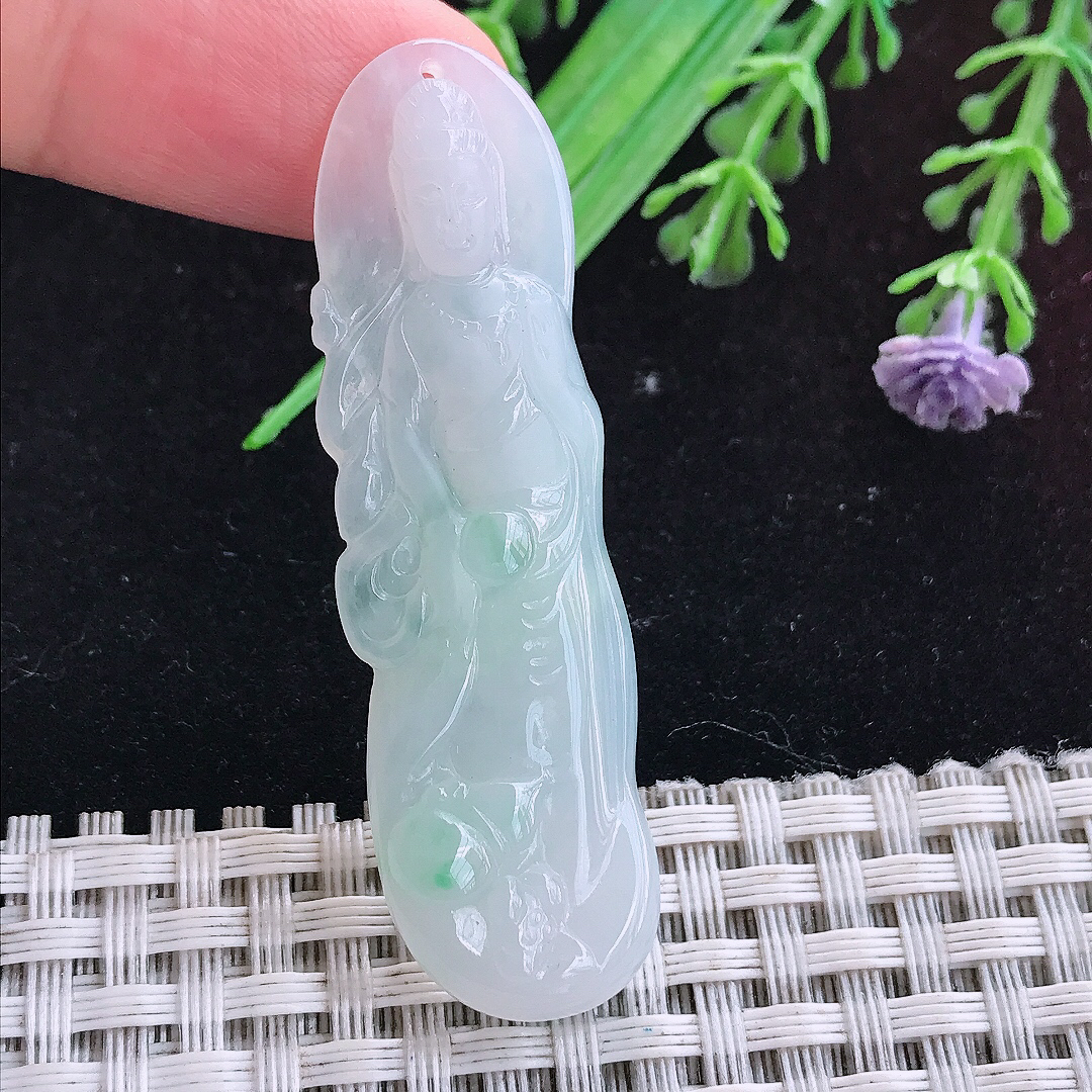 实拍A货翡翠54/15.8/4.6老坑秀气冰润飘绿站观音吊坠翡翠玉挂件
