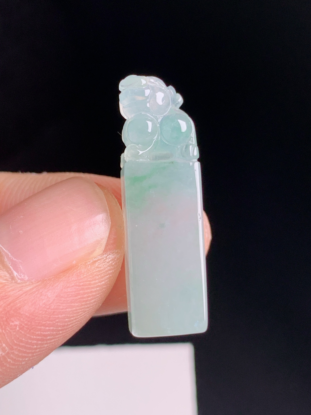 ️ 冰飘绿貔貅印章，清新带色，精工巧琢，招财 裸石26.3-7.7-6.1 080505
