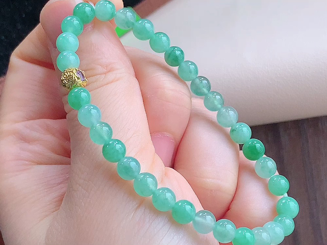 ️ 飘花手链，尺寸取一5.2mm，包A附证书