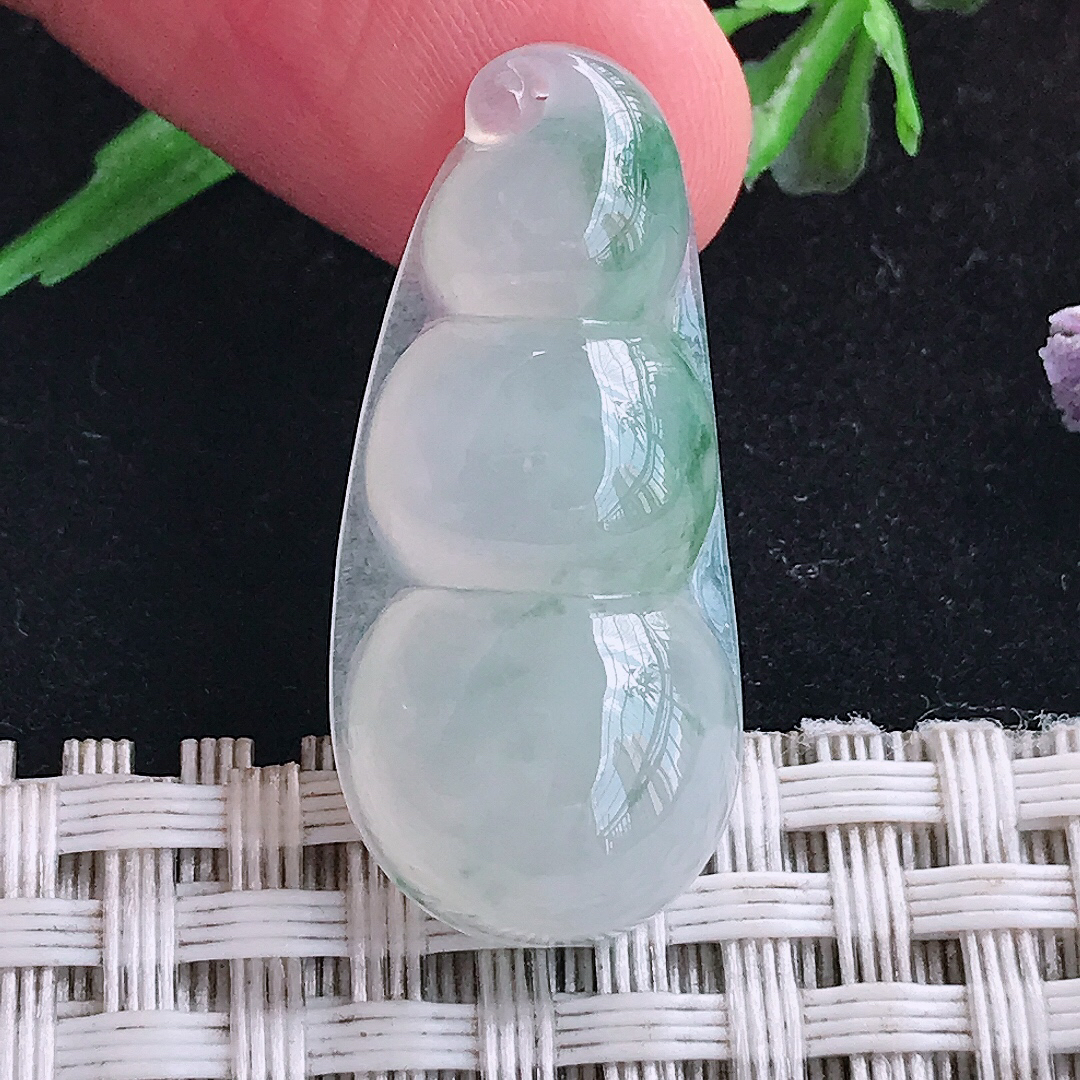 实拍A货翡翠30.3/14/6老坑冰种起胶冰飘花四季豆吊坠翡翠玉挂件