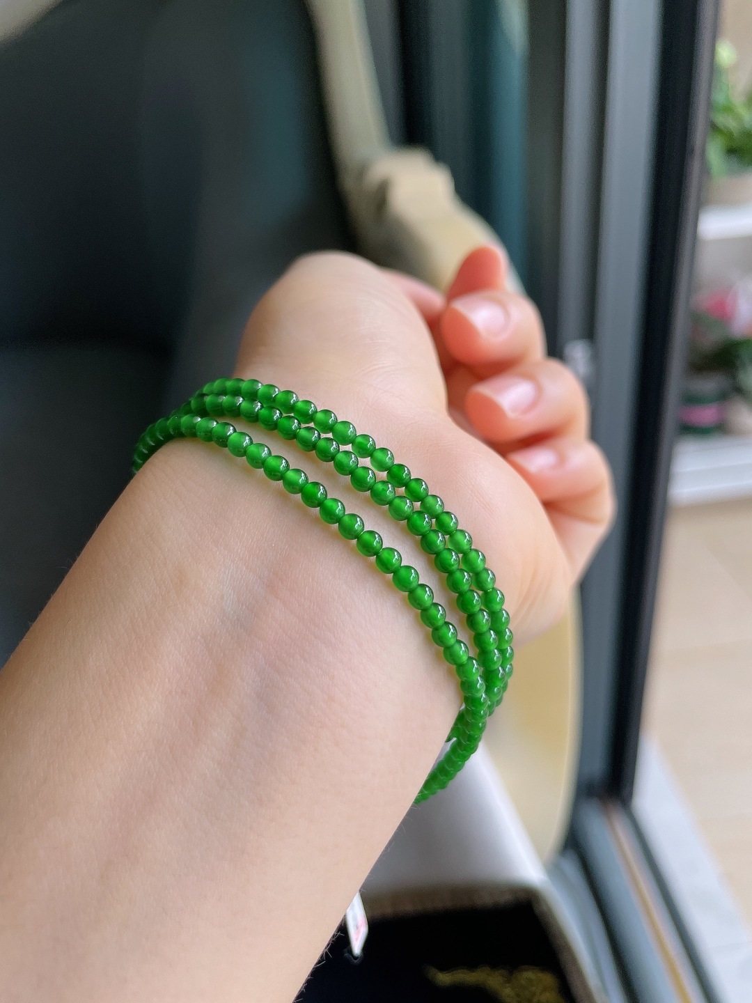 ️，天然翡翠A货，冰满绿小米珠珠链，尺寸：3mm。【编4523】
