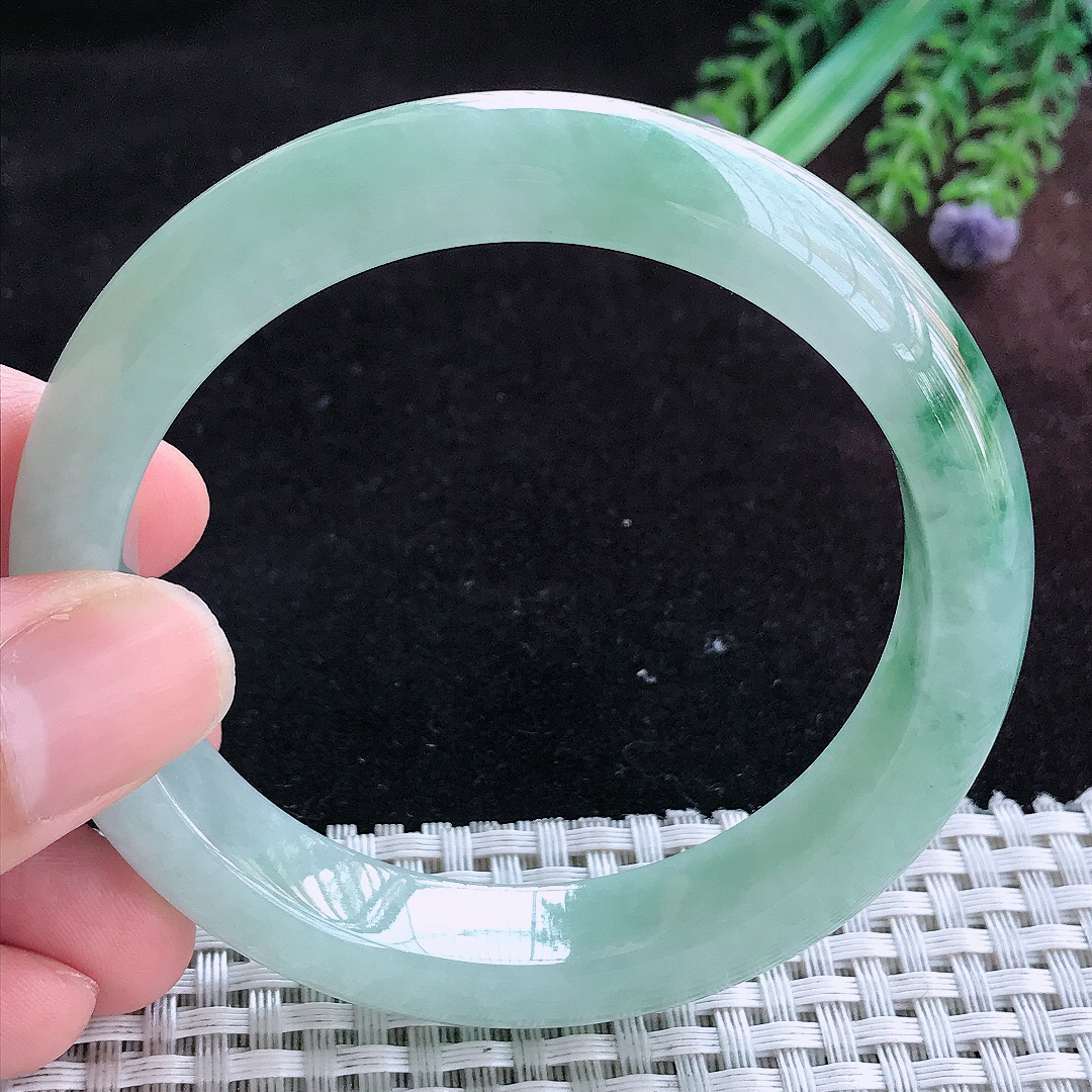 实拍A货翡翠57/12.1/8.5老坑冰润起胶冰飘花手镯宽边玉镯平安镯百搭