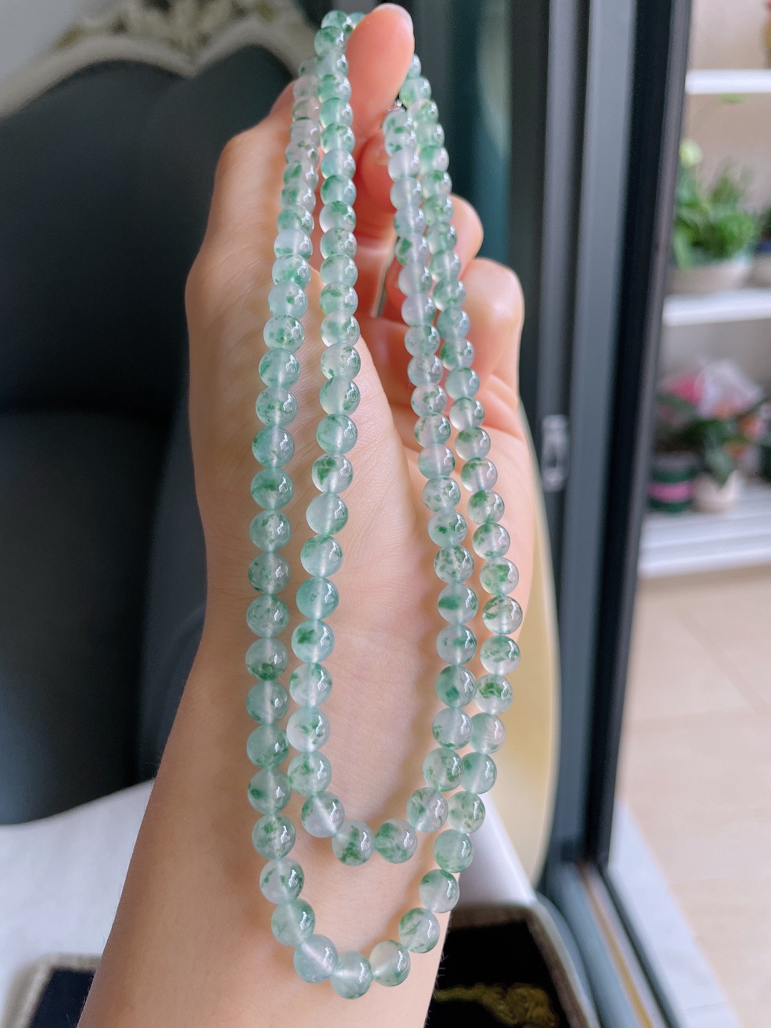 ️，缅甸天然翡翠A货，冰种飘花珠链，尺寸：6mm108颗。【编4513】