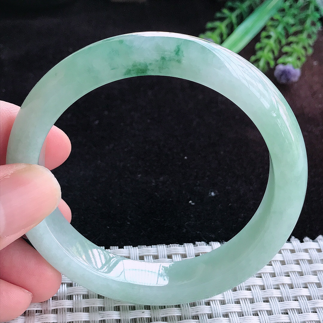 实拍A货翡翠57/12.1/8.5老坑冰润起胶冰飘花手镯宽边玉镯平安镯百搭