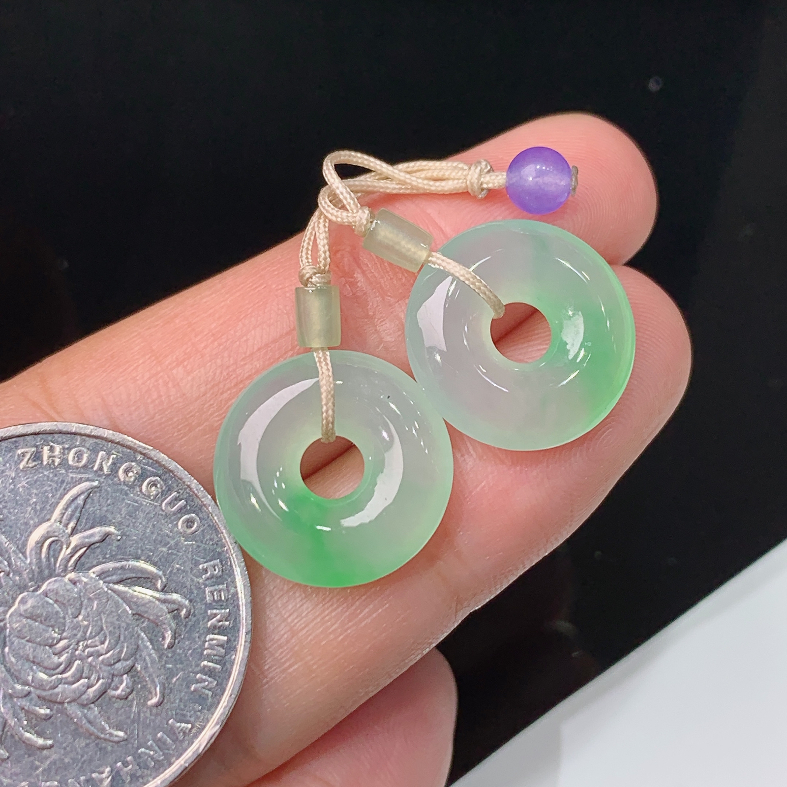 冰飘绿甜甜圈一对，镶嵌佳品，冰润细腻，种水足，001 尺寸15*3.4