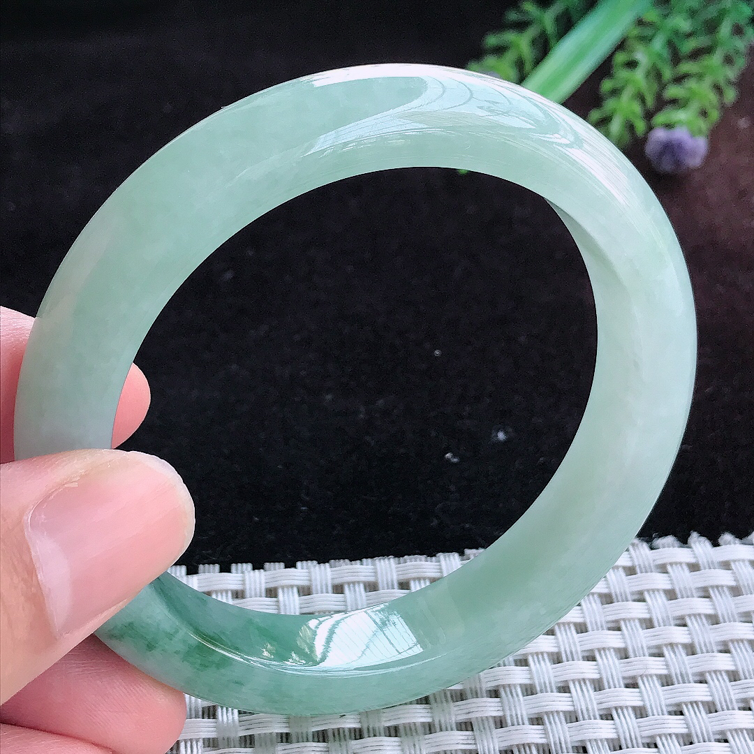实拍A货翡翠57/12.1/8.5老坑冰润起胶冰飘花手镯宽边玉镯平安镯百搭