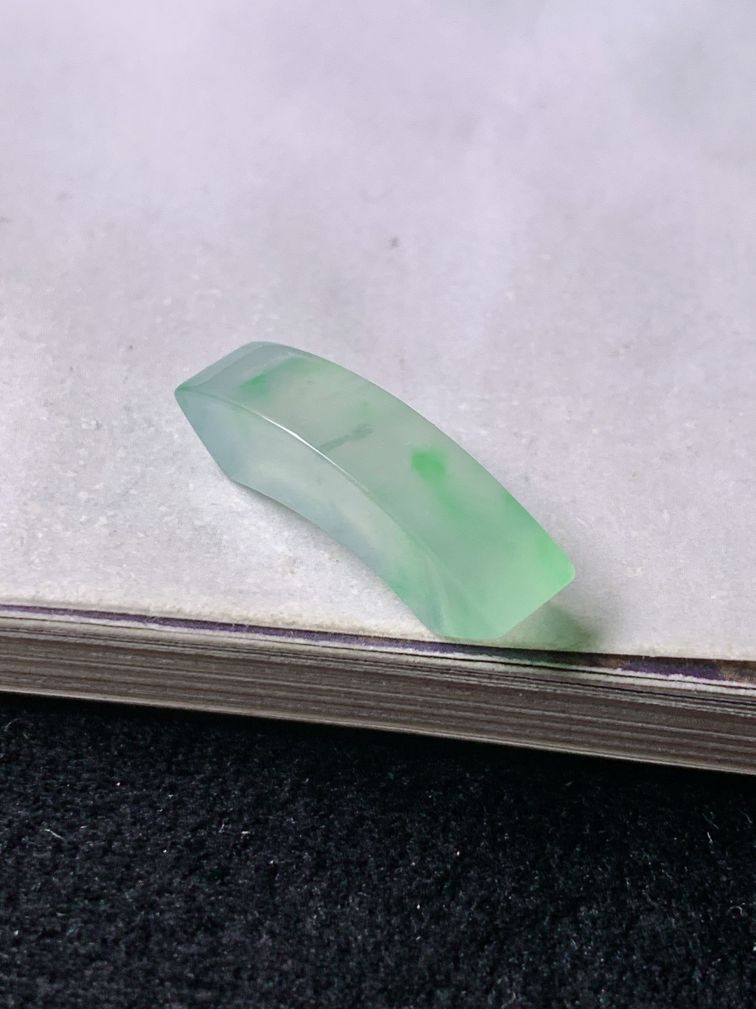 ️飘绿马鞍，色泽浓艳 0808尺寸23.3*5.9*6.9