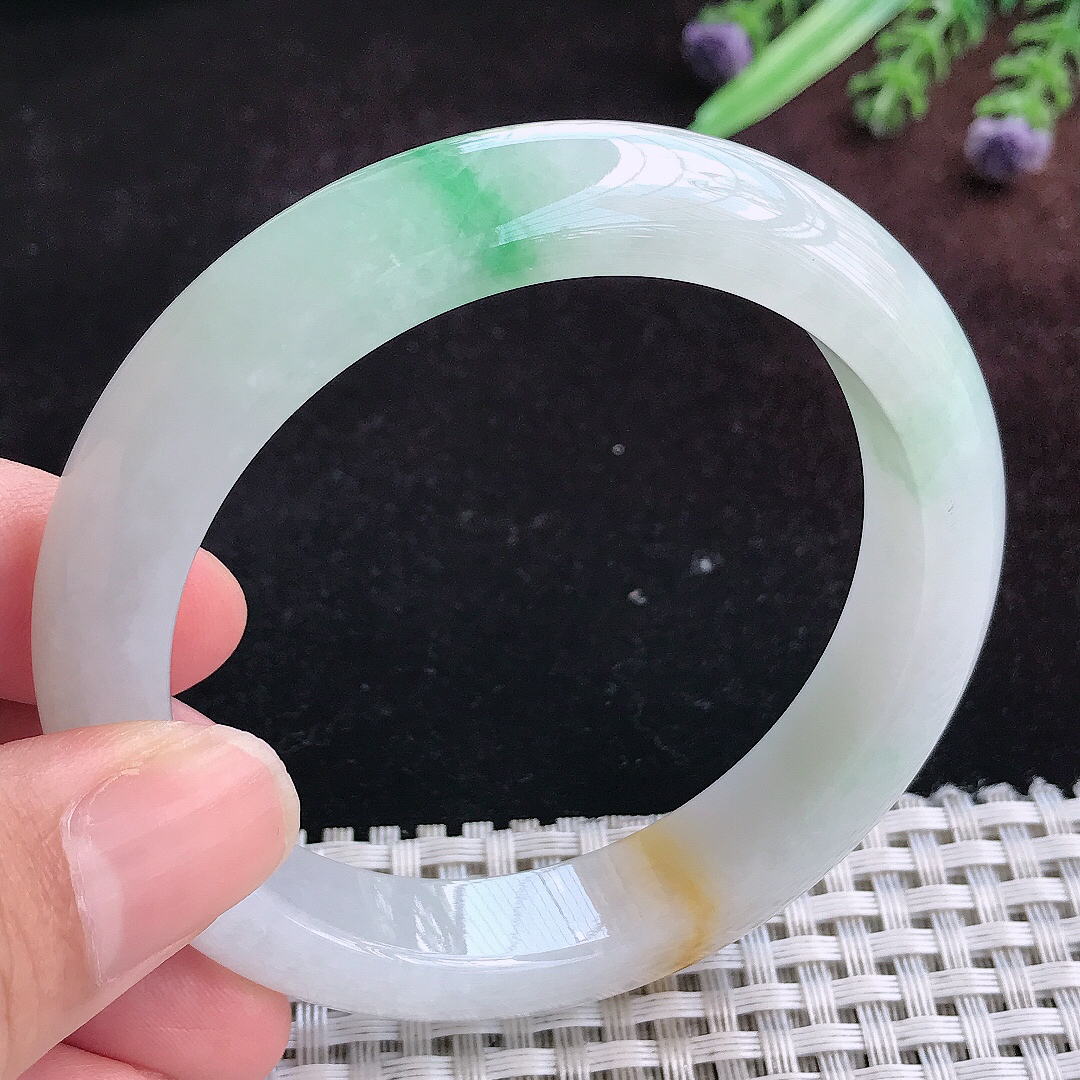 实拍A货翡翠56/12/8.7老坑冰润精美三彩手镯宽边玉镯平安镯百搭