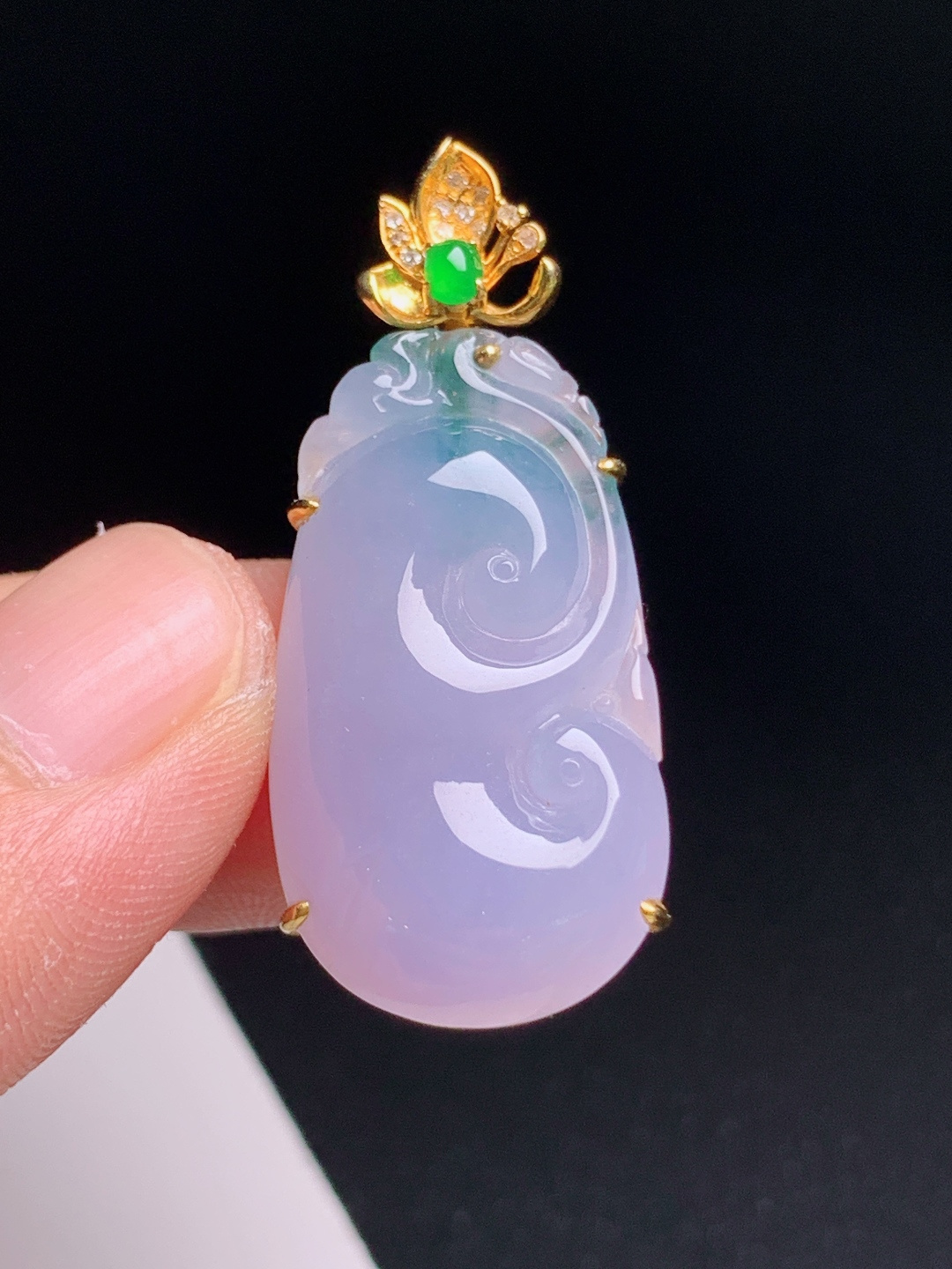 冰粉紫如意吊坠，紫润带翠，胶感饱满，顺心如意