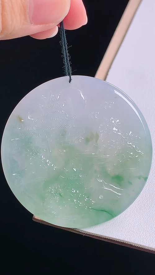 ️冰飘花山水牌，无裂，尺寸:52.9-5.7mm