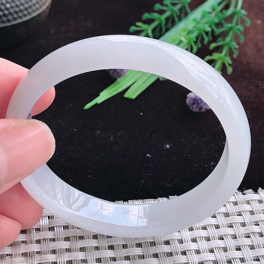 实拍A货翡翠54/48.5/12.3/6.5老坑冰纯白月光贵妃手镯宽边玉镯平安镯百搭