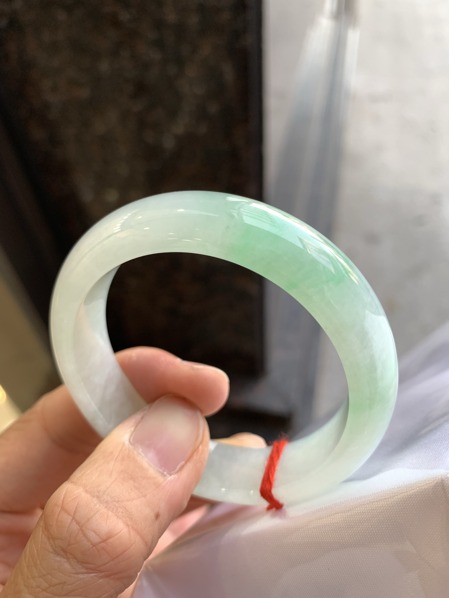 正圈冰飘绿 无裂 尺寸：52/13/8.5 色清爽