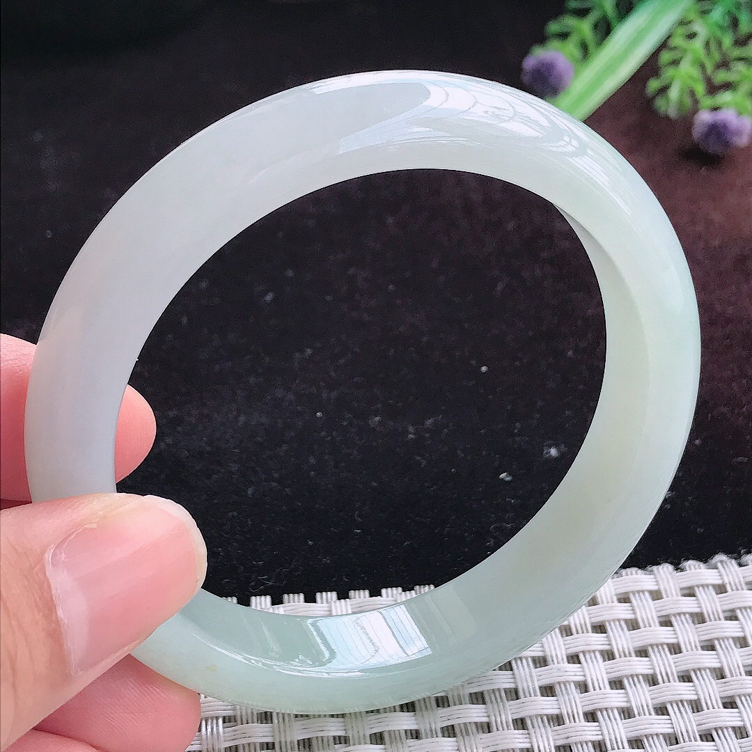 实拍A货翡翠57.8/12.5/8.2老坑冰纯起胶冰晴手镯宽边玉镯平安镯百搭