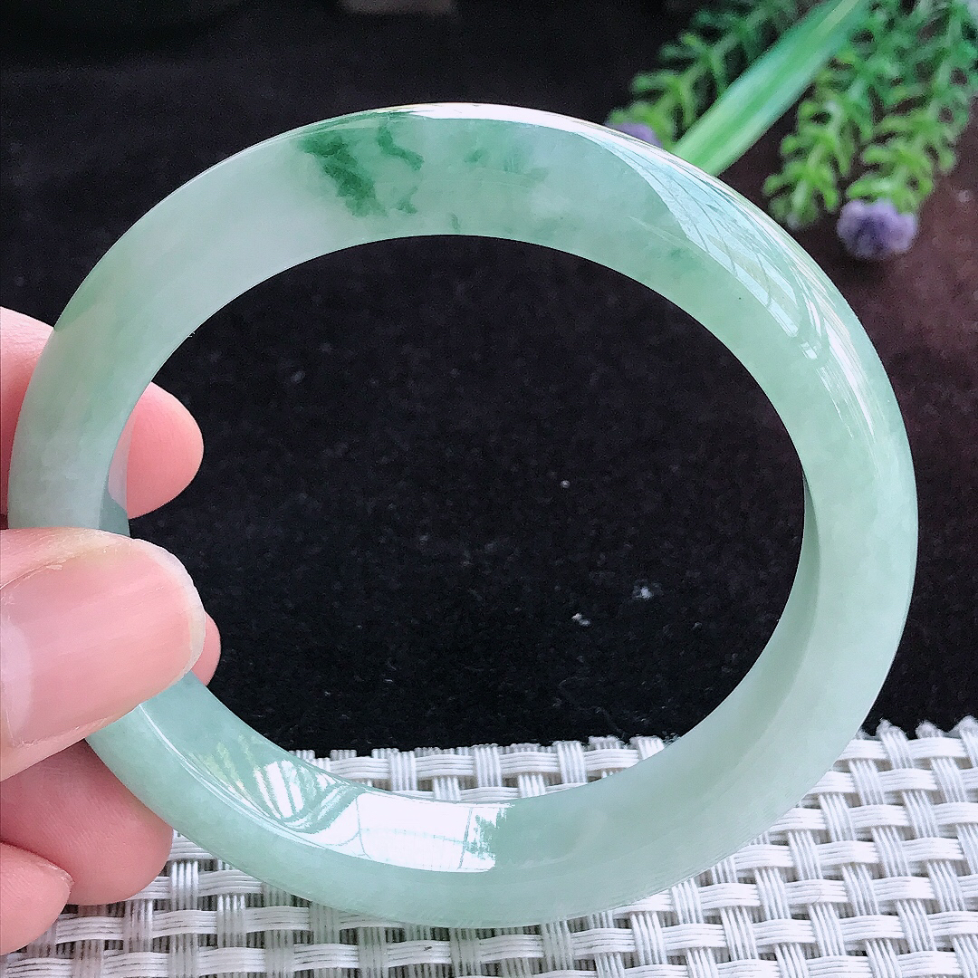 实拍A货翡翠57/12.1/8.5老坑冰润起胶冰飘花手镯宽边玉镯平安镯百搭