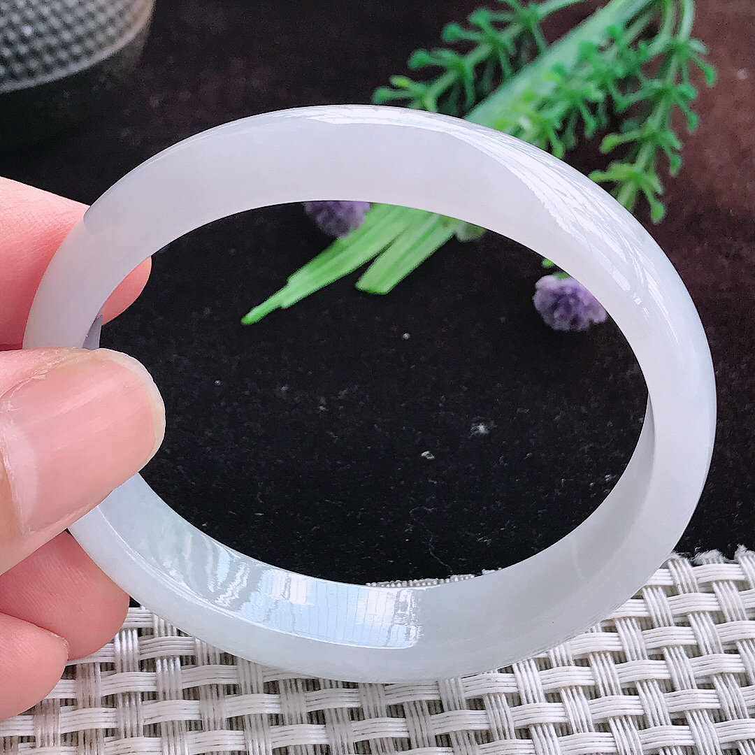 实拍A货翡翠54/48.5/12.3/6.5老坑冰纯白月光贵妃手镯宽边玉镯平安镯百搭