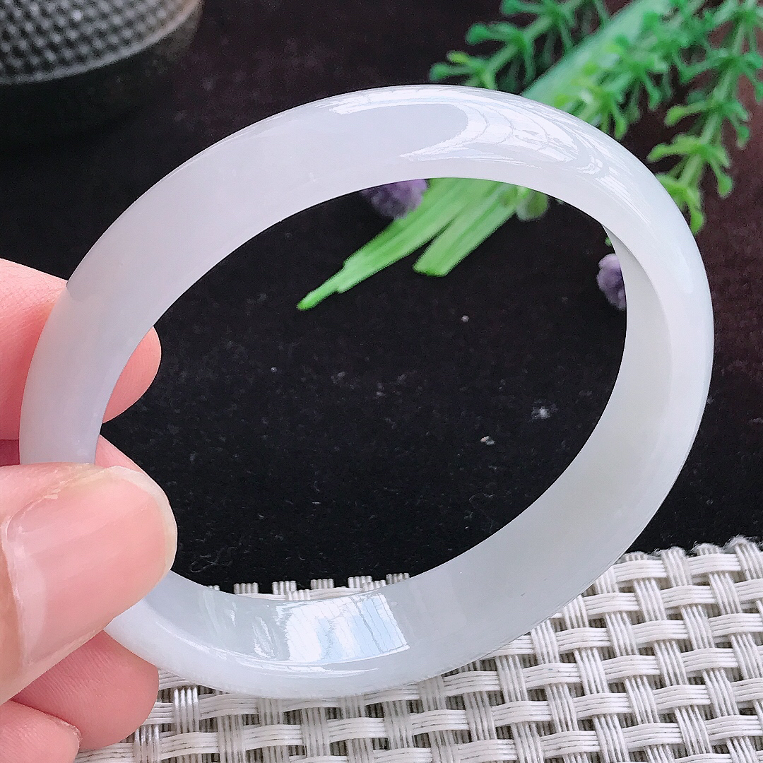 实拍A货翡翠54/48.5/12.3/6.5老坑冰纯白月光贵妃手镯宽边玉镯平安镯百搭