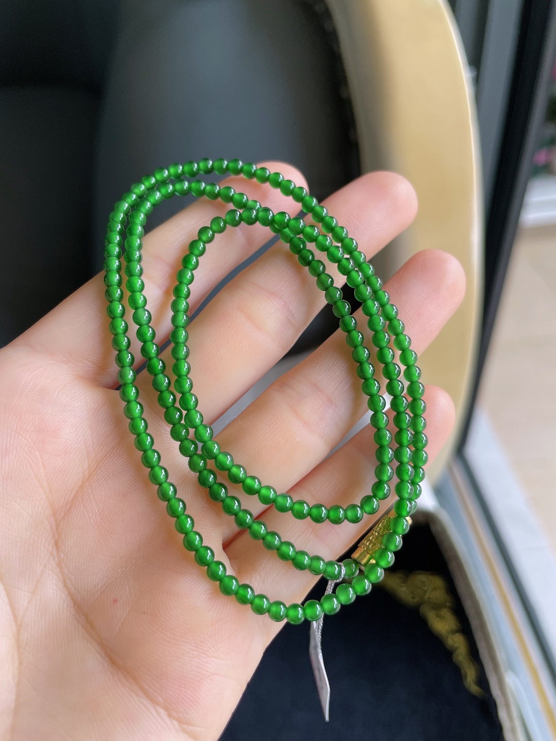 天然翡翠A货，冰满绿小米珠珠链，尺寸：3mm。【编4519，4520，4521】