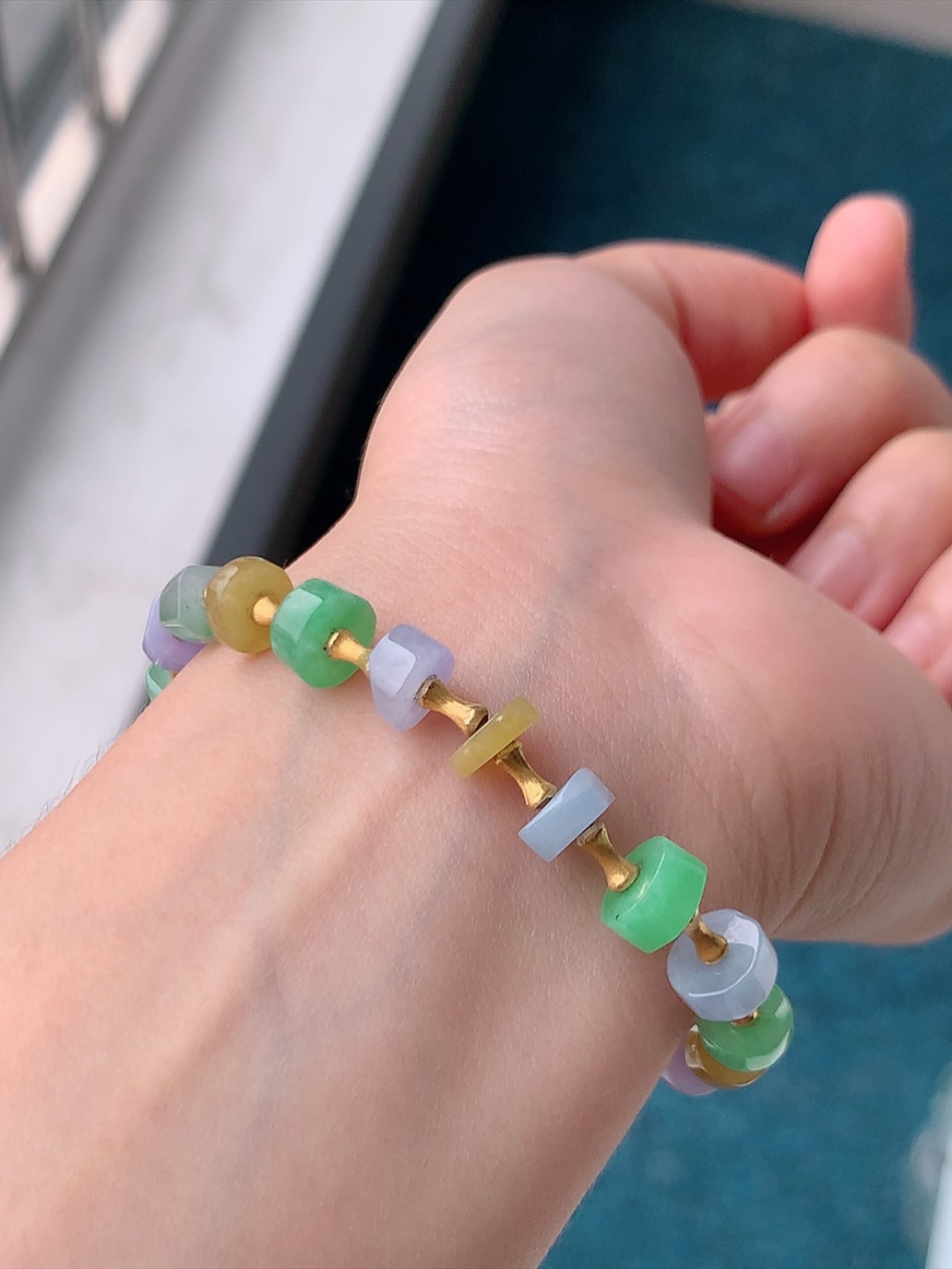 多彩手链（18k）种老冰润细腻，品相喜悦，佩戴优雅时尚，货号30806，7.4-3.7