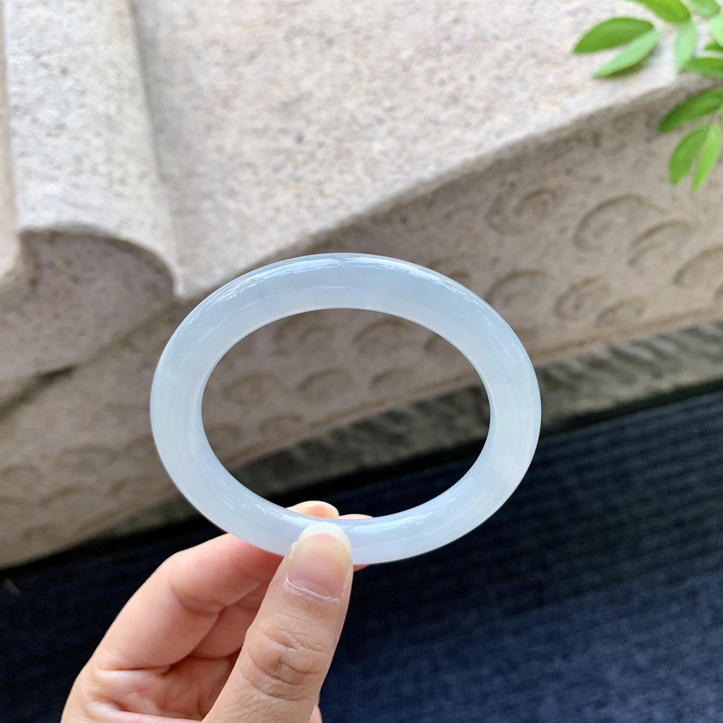 圆条54 55，圈口55/9/9，编码AD080904，糯冰紫底，水润，种老，细腻，无裂