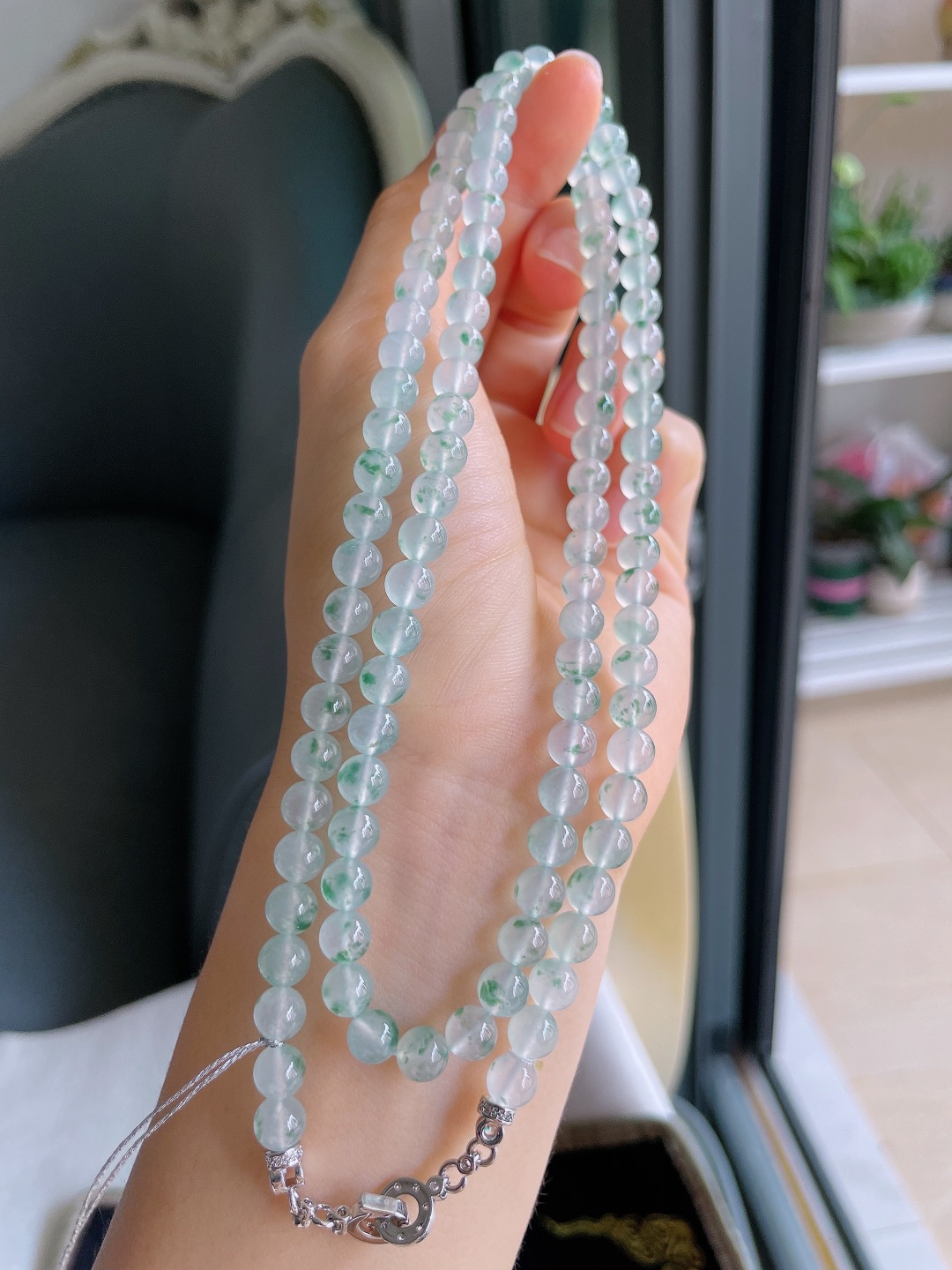 ️，缅甸天然翡翠A货，冰种飘花珠链，尺寸：6mm108颗。【编4514】