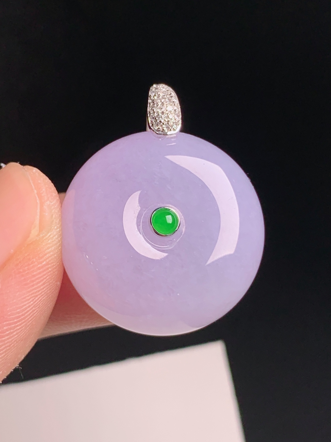 冰粉紫平安扣吊坠，紫韵浓郁，玉质顺滑，温婉大气