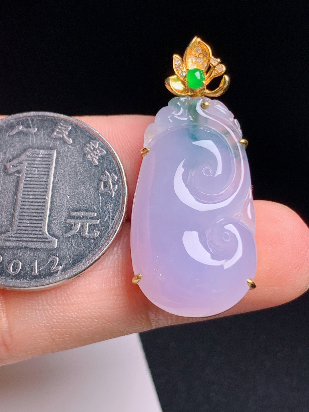 冰粉紫如意吊坠，紫润带翠，胶感饱满，顺心如意