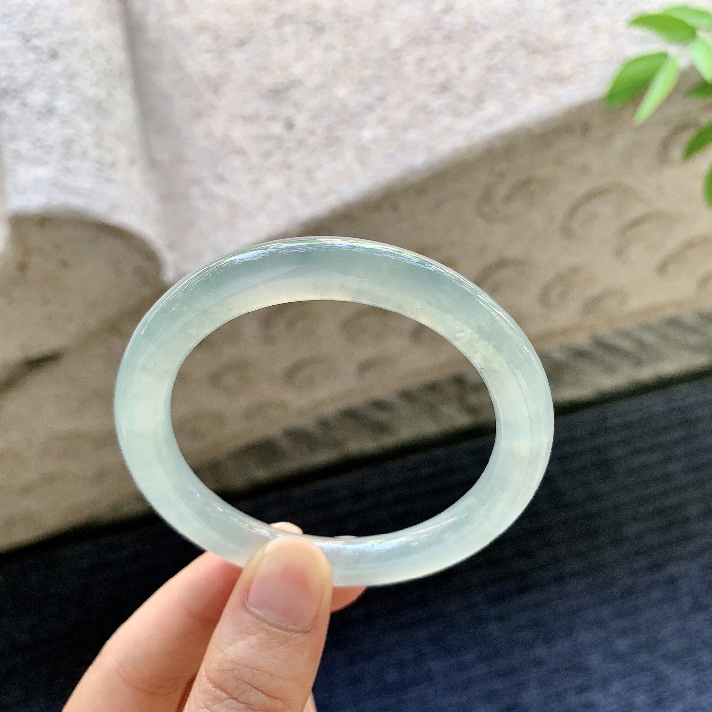 圆条51 52，圈口52.5/8/8，编码HW080929，冰糯底色，水润，种老，细腻，无裂