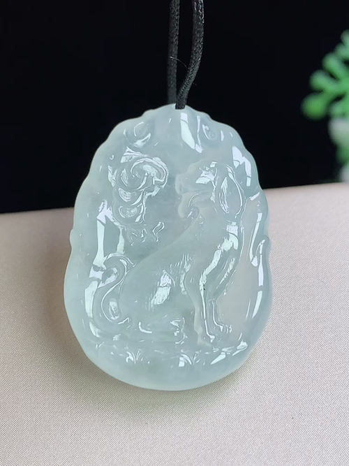 生肖狗牌，无裂，尺寸28.8*20.4*5.1mm，D09yaf