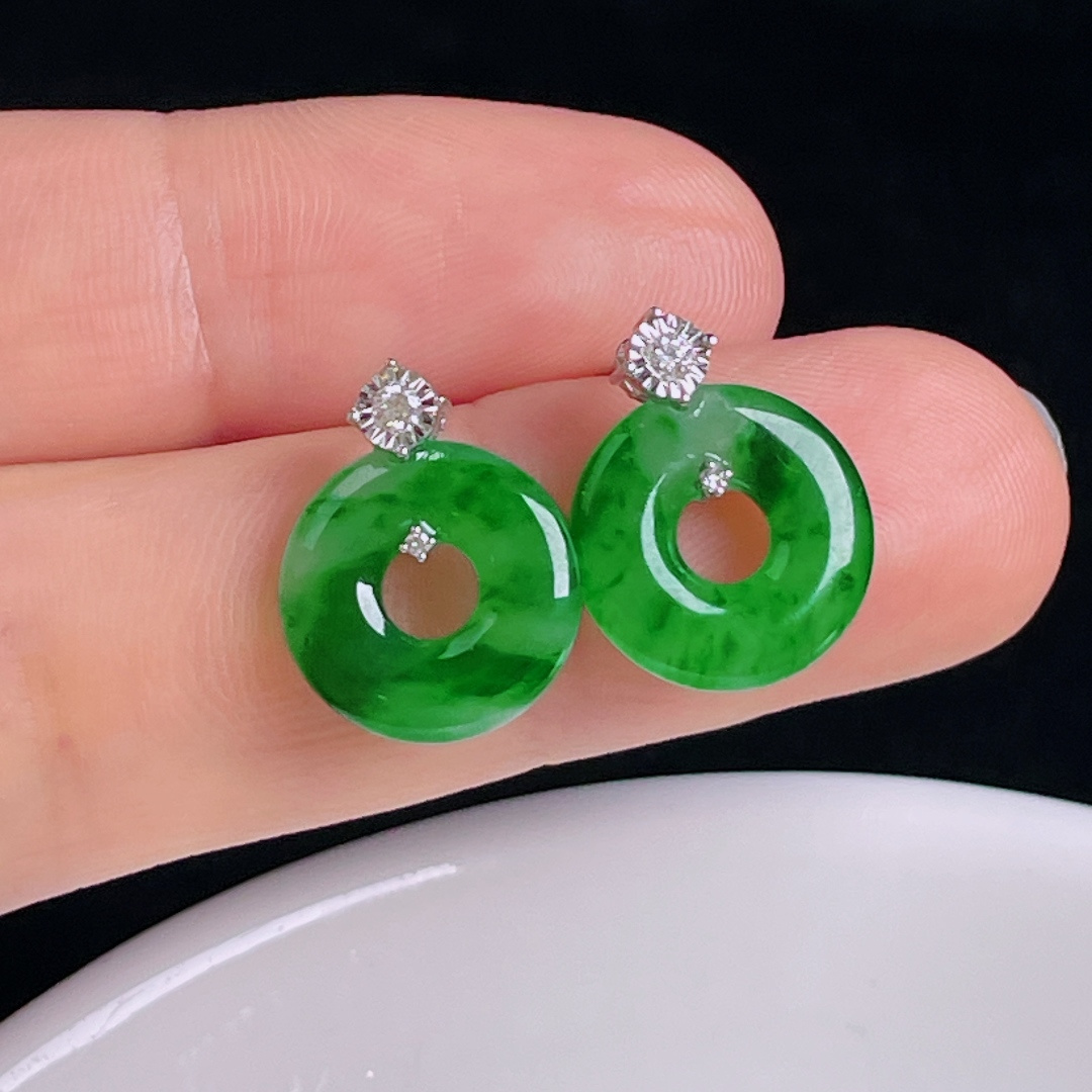 ️辣绿耳坠，老种起光，细底通透，尺寸：裸石12.7/2.7mm0809