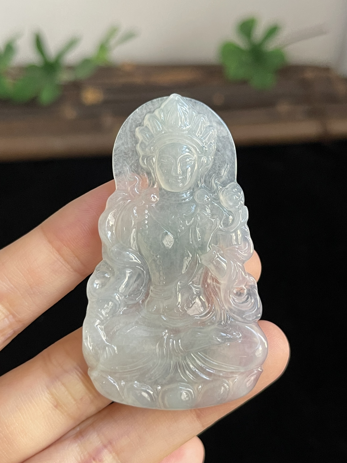 翡翠冰糯种白色吊坠