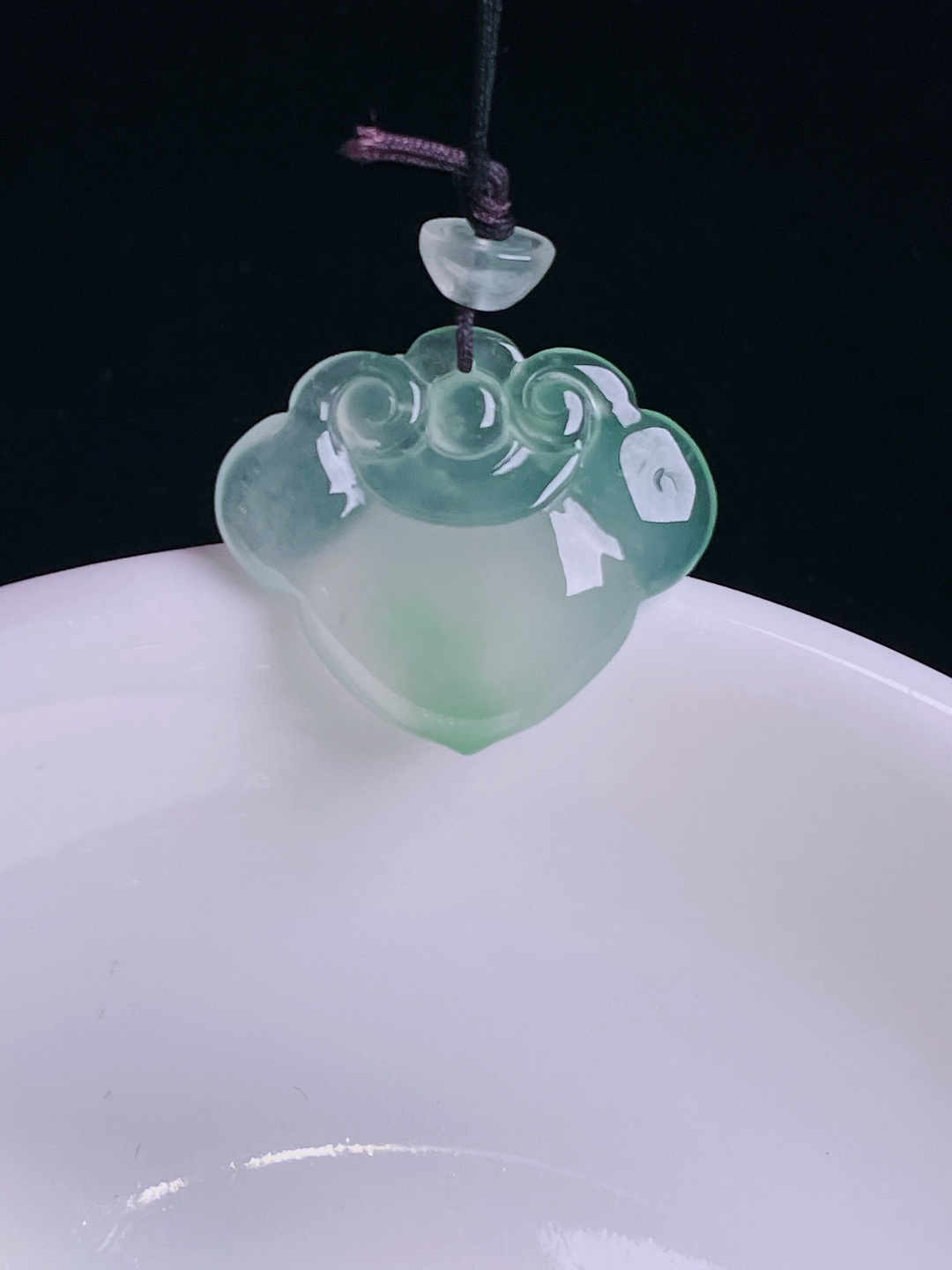 ️高冰如意，老种起光，细底通透，尺寸：18.5/22.4/4mm0809