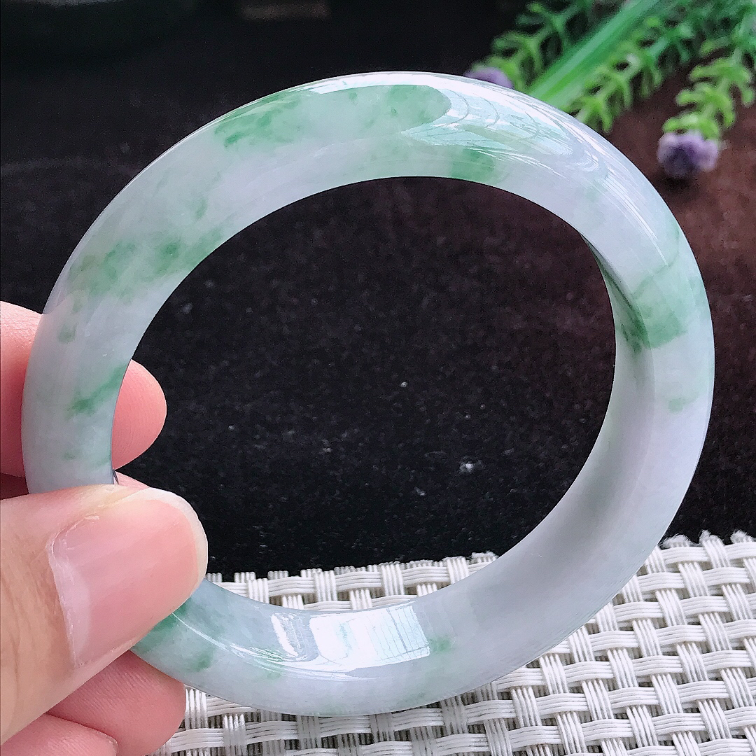 实拍A货翡翠56/12.2/8.5老坑冰润飘花手镯宽边玉镯平安镯百搭