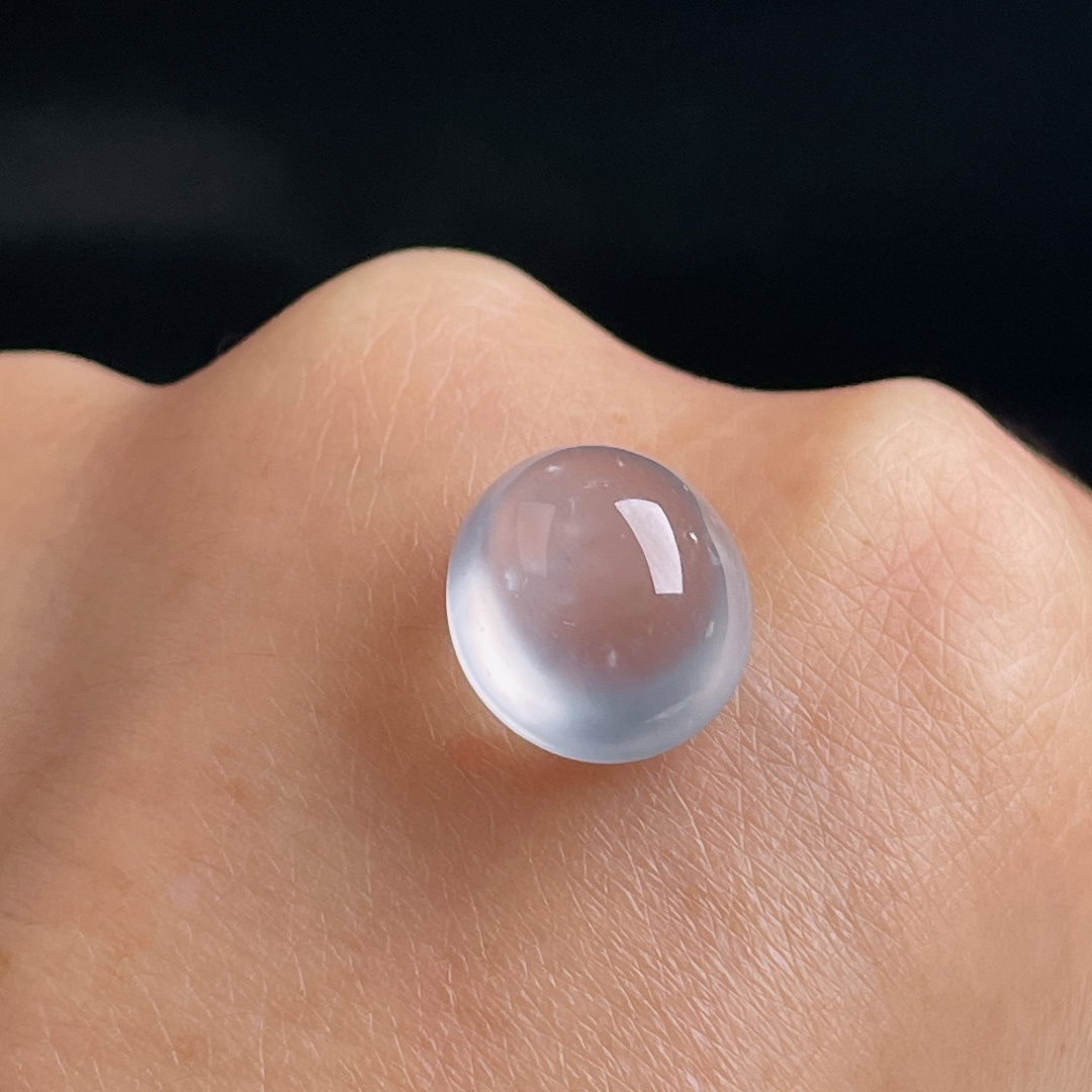 ️高冰蛋面，老种起光，细底通透，尺寸：12.5/11.4/7.7mm0809