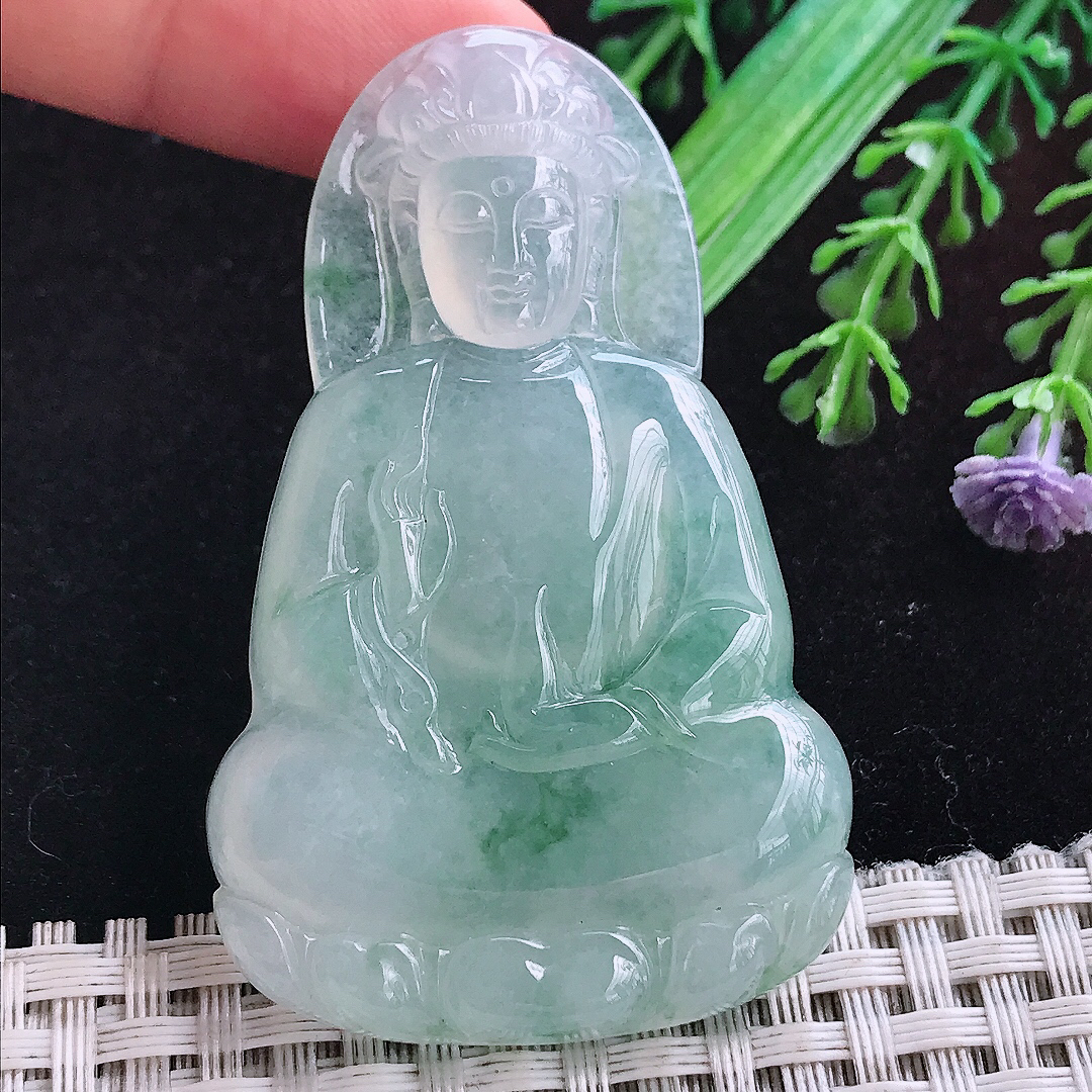 实拍A货翡翠60.5/37.8/6.3老坑冰润起胶冰晴素衣观音吊坠翡翠玉挂件