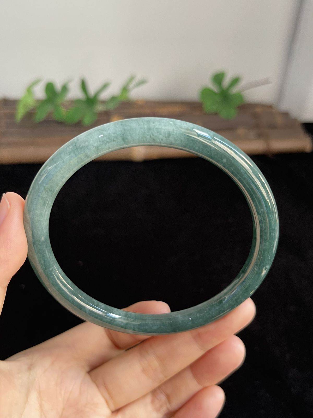 圆镯65圈口，翡翠手镯