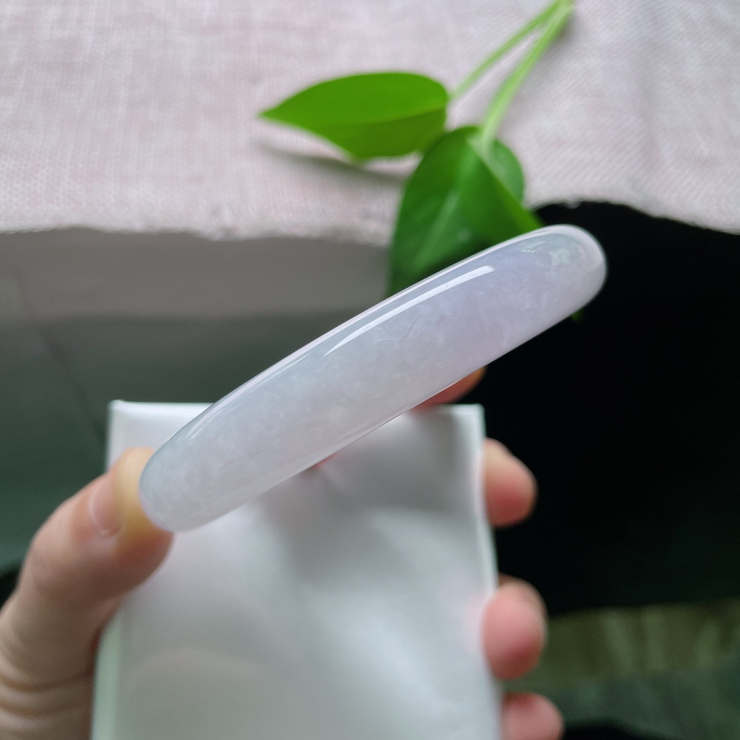 58.7/12.2/9.2，正圈，一抹烟霞浸玉骨，清透如月下寒潭，自带三分仙气七分柔。无裂，ss56199a