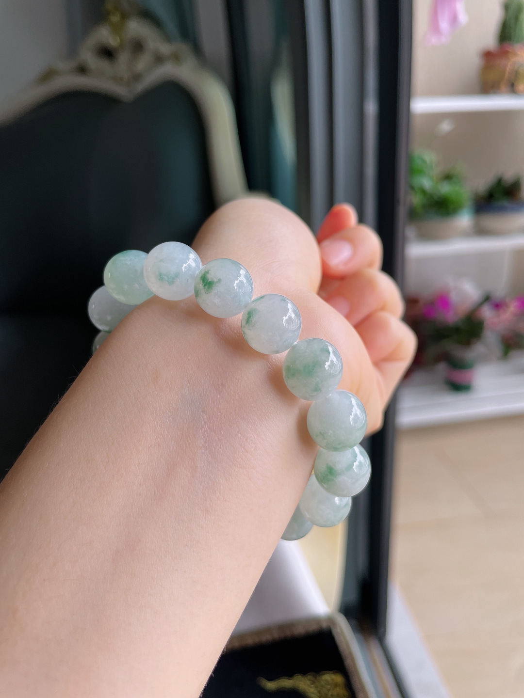 ️，天然翡翠A货，冰飘花手链，尺寸：12mm。【编3737】
