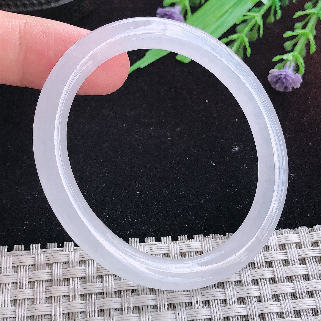 实拍A货翡翠51/45/6.5/7.3小圈口老坑冰透白月光白冰贵妃手镯平安镯百搭