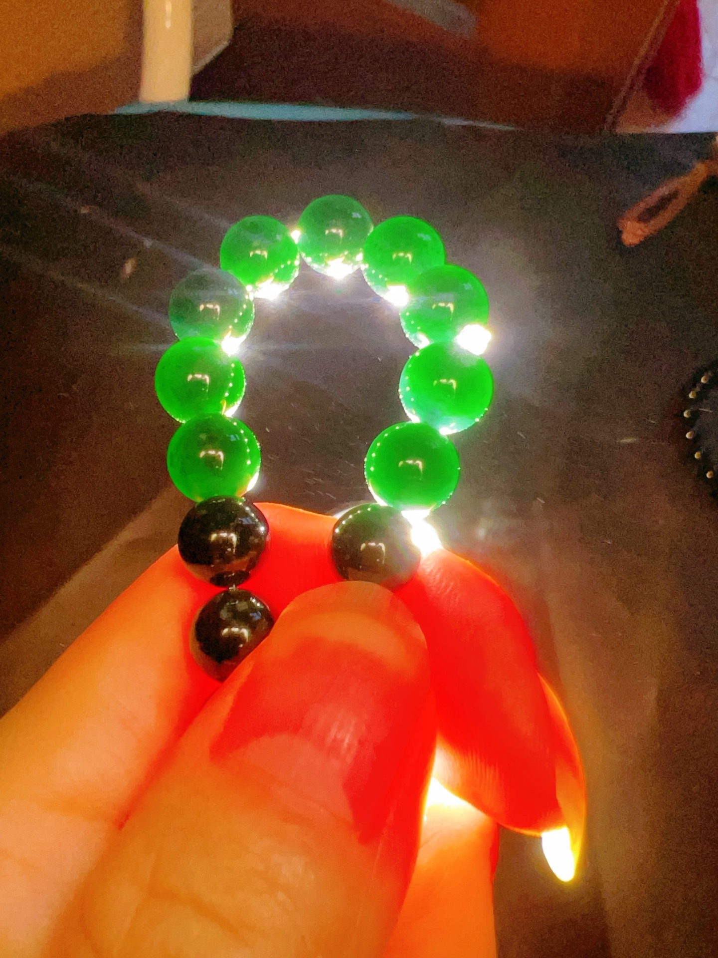 ️ 8.9 1号 墨翠手链8mm 极黑油亮 质地细腻水头好 灯照透绿