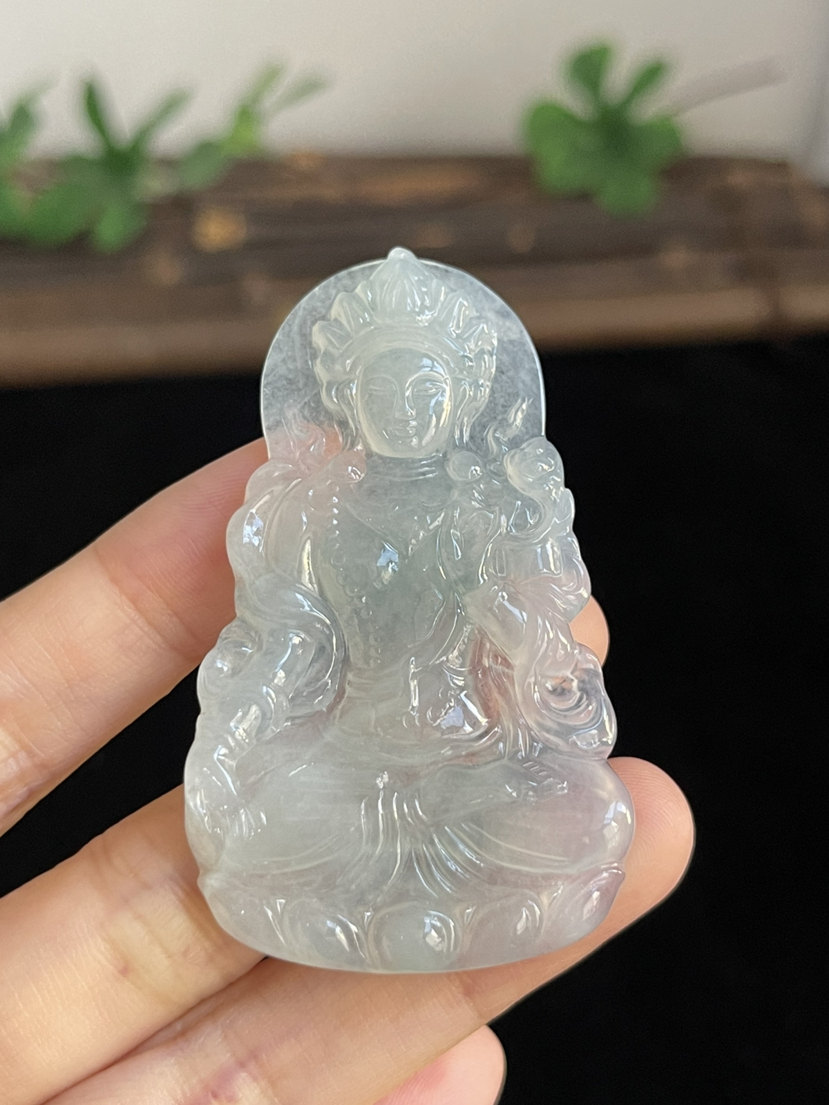 翡翠冰糯种白色吊坠