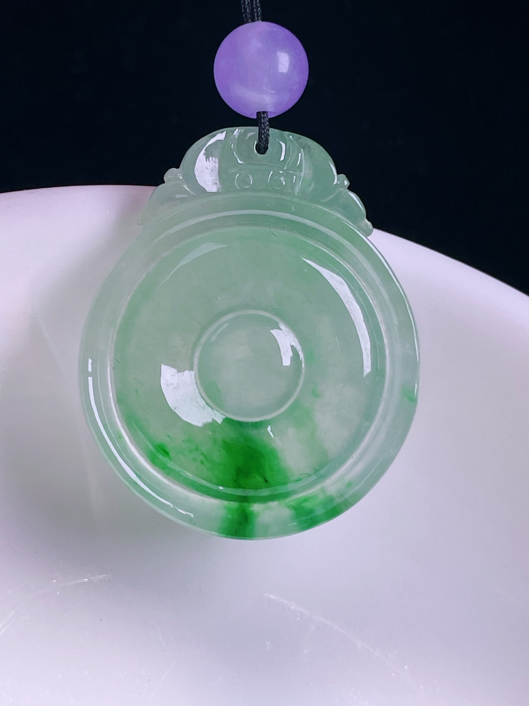冰绿福贝，老种起光，细底通透，尺寸：28.4/23.8/3.3mm0809