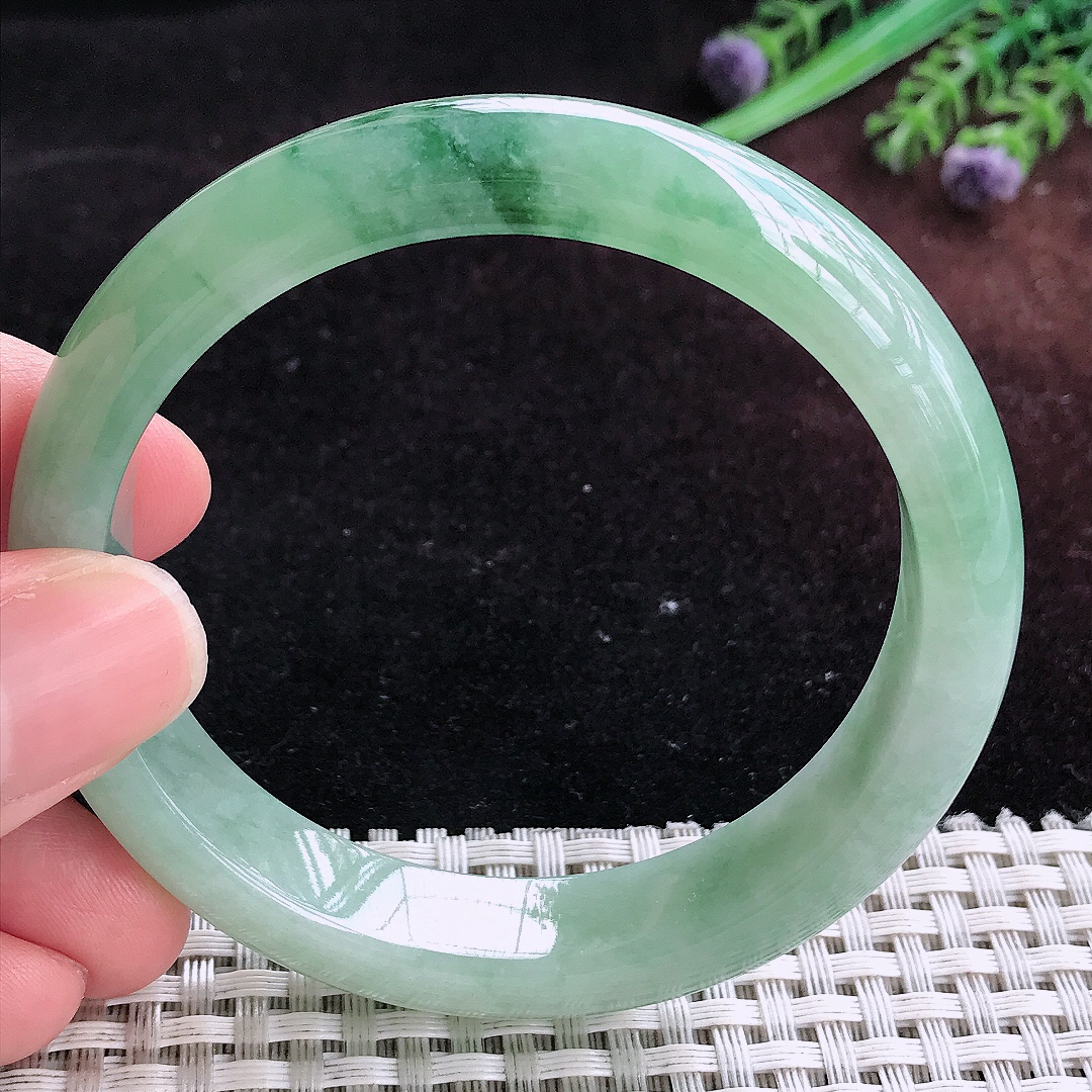 实拍A货翡翠56.5/12/7.7老坑冰润起胶飘花手镯宽边玉镯平安镯百搭