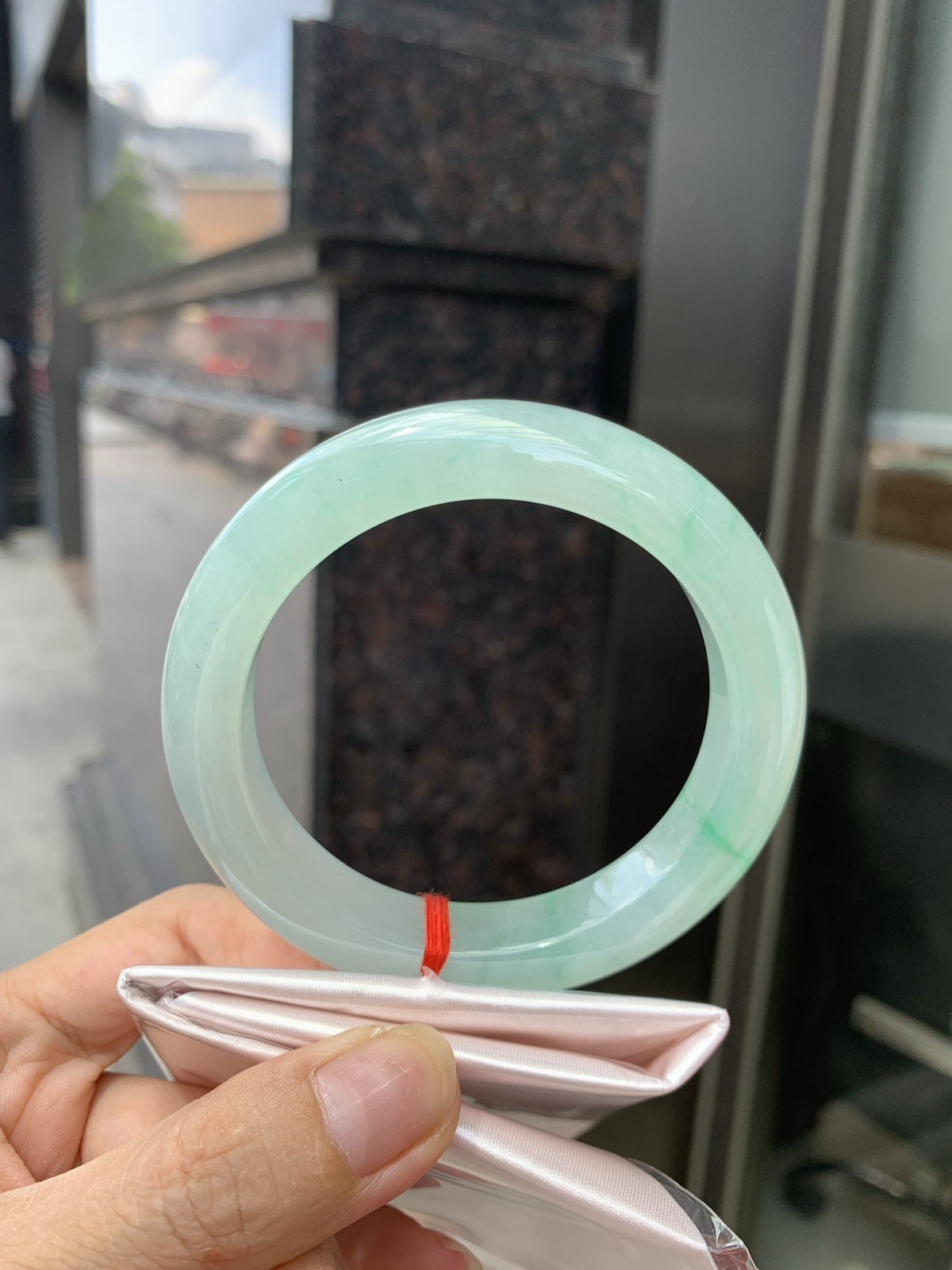 冰晴金丝绿正圈
58.6-9.7-11.6
0810-605-23
完美，打灯棉絮
