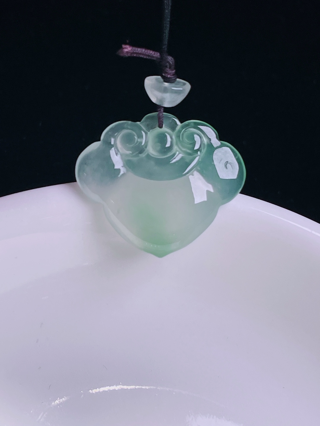 ️高冰如意，老种起光，细底通透，尺寸：18.5/22.4/4mm0809